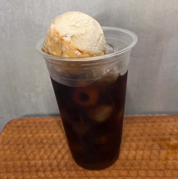 Vegan Coffee Float | Vegan Churros ~G'DAY~, vegan churros shop in Asakusa, Tokyo